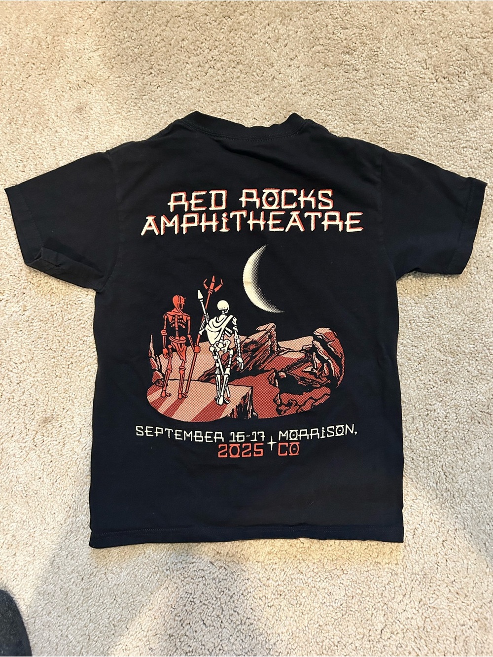 Johnny Blue Skies Red Rocks 2025  Tee - Picture 2 of 3